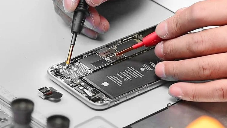 Curso de Especialista em Manutenção de iPhones