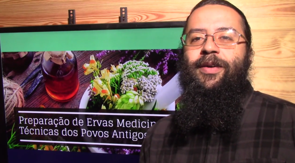 Preparação de Ervas Medicinais – Afonso Lopes