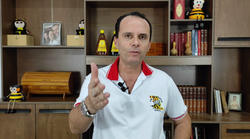 Cia da Abelha - Escola de Apicultura