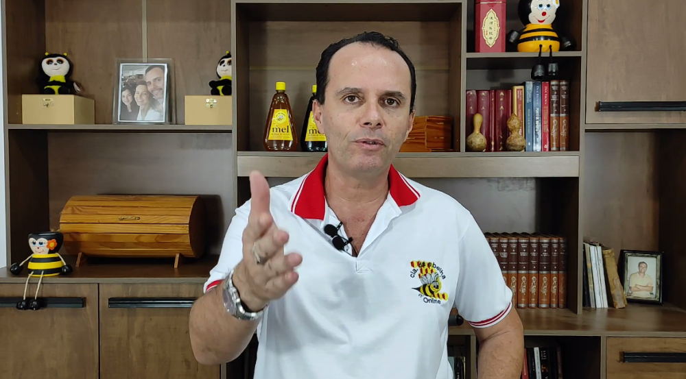 Cia da Abelha - Escola de Apicultura