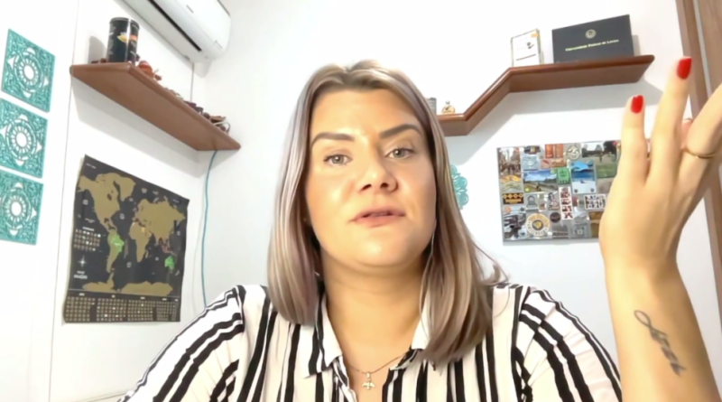 Destrave seu Networking Internacional – Flavia França
